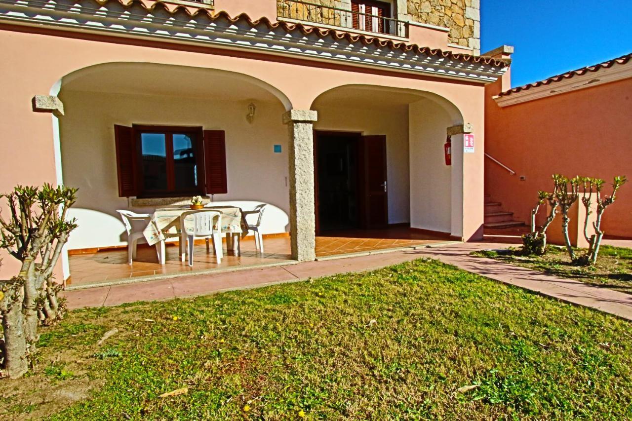 Residence Stella Marina San Teodoro  Exterior foto